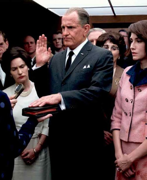 «A la sombra de Kennedy» con Woody Harrelson y Bill Pullman esta noche en AXN White