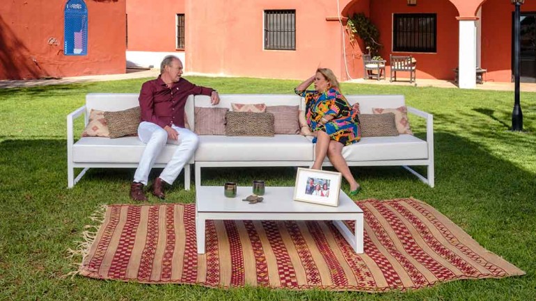 Bertín Osborne recibe a Carmina Barrios en su finca sevillana