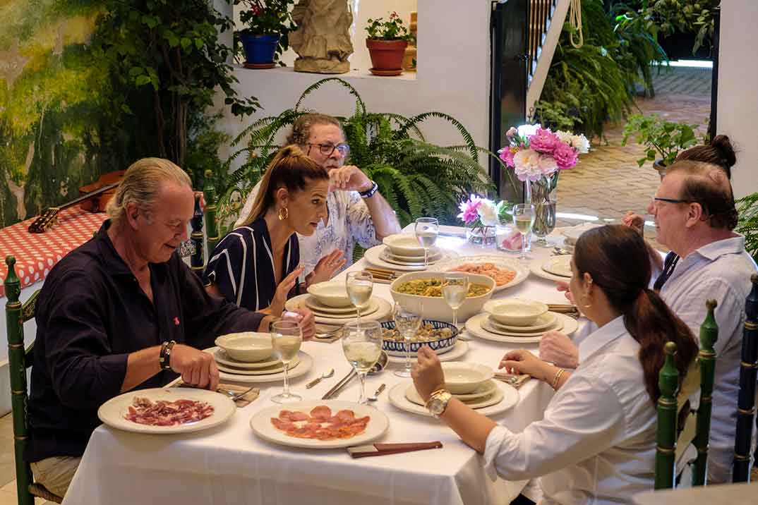 Vicky Martín Berrocal con Bertín Osborne - Mi casa es la tuya © Mediaset