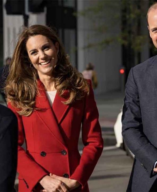 Kate Middleton estrena el abrigo rojo perfecto