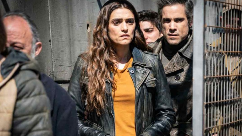 “La Valla” – Capítulo 4: El roce de la piel