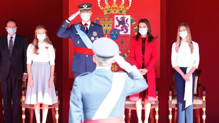 Los Reyes y sus hijas presiden el Día de la Fiesta Nacional marcado por la pandemia de COVID-19