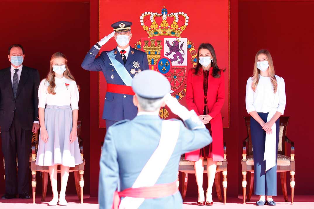 Reyes Felipe y Letizia, princesa Leonor e infanta Sofía - Día de la Fiesta Nacional © Casa S.M. El Rey