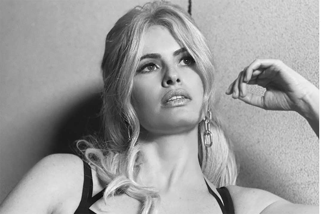 Adriana Abenia: «Tenía un bulto sospechoso en el pecho»
