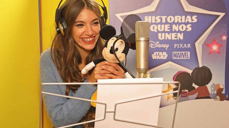 Ana Guerra pone voz a la primera campaña de Navidad de Disney