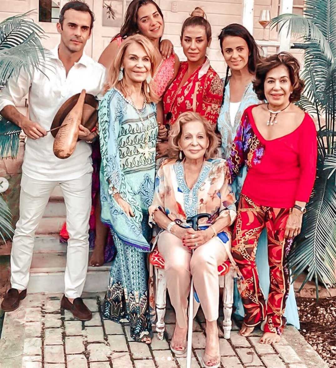 Elena Tablada con su familia © Instagram