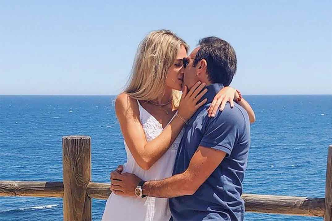 Enrique Ponce “borra” de Instagram su amor por Ana Soria