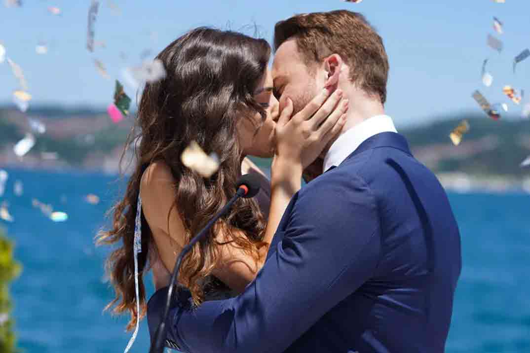 Love Is In The Air La 5