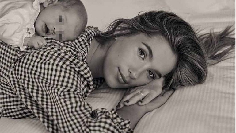 María Pombo muestra cómo está su cuerpo un mes después de dar a luz
