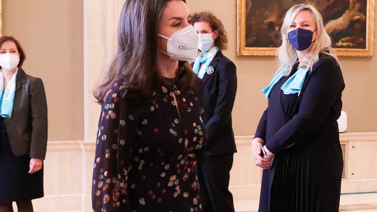 La reina Letizia rescata su vestido ‘confeti’ de Massimo Dutti