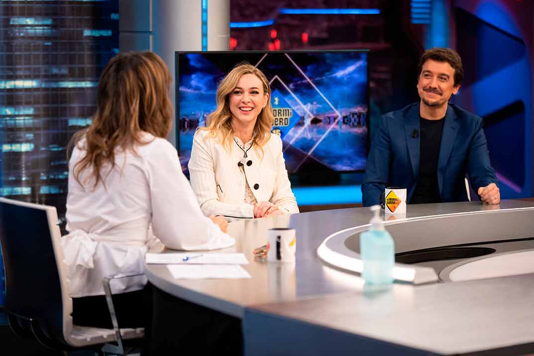 Javier Veiga a su mujer Marta Hazas: «Marta morrea mal en la ficción»