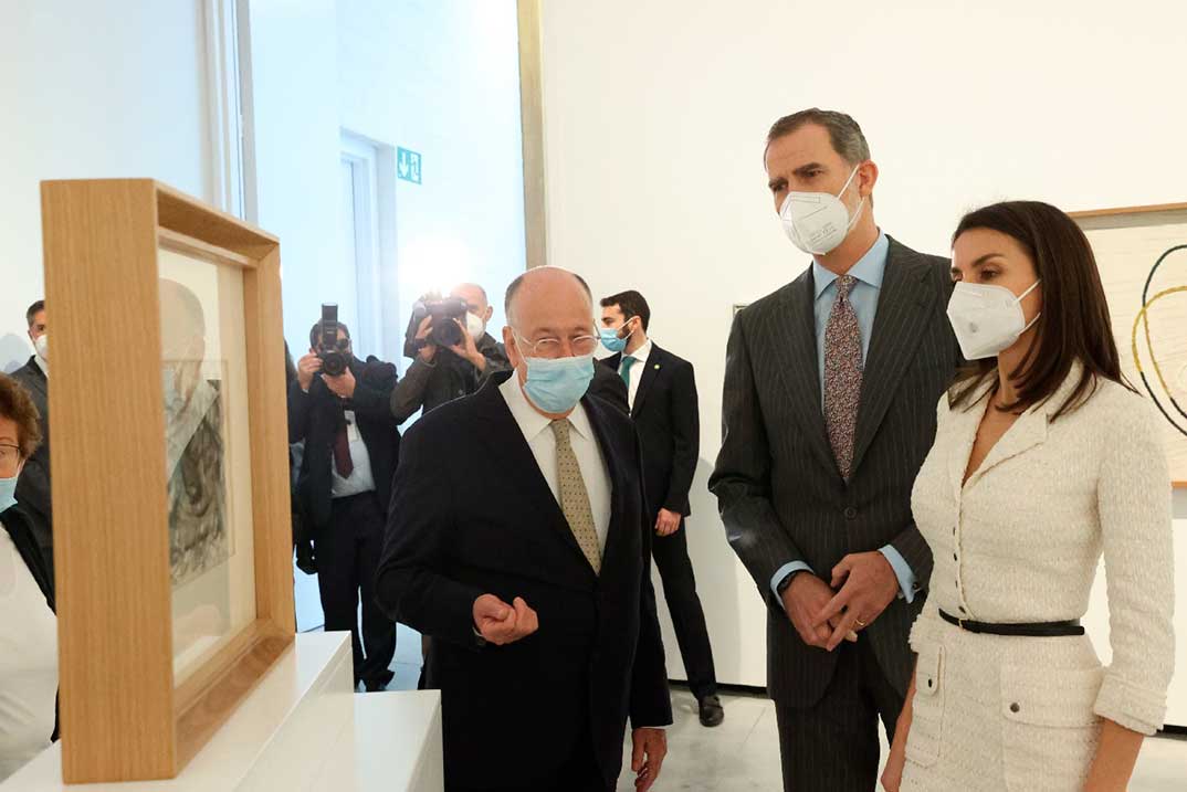 Reyes Felipe y Letizia - Museo de Arte Contemporáneo © Casa S.M. El Rey