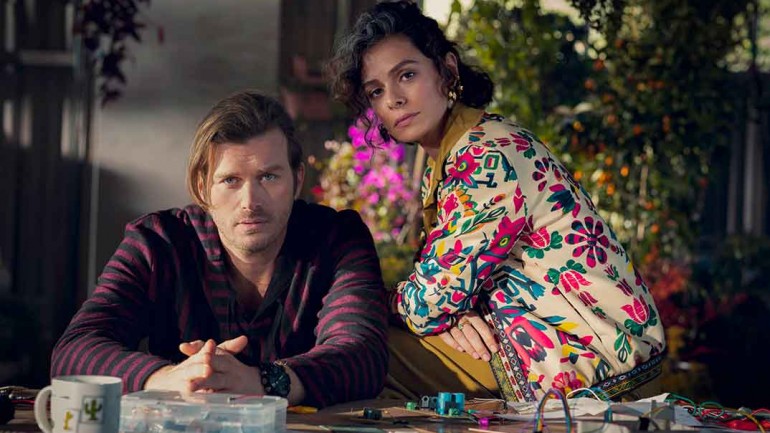 ‘Una historia submarina’, protagonizada por Özge Özpirinçci (‘Mujer’) y Kivanç Tatlitug (‘Sühan, venganza y amor’)