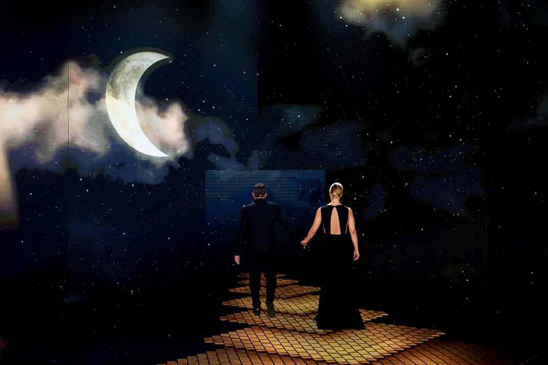 Despedida de Antonio Banderas y María Casado en la gala de los Premios Goya 2021 ©Ana Belén Fernández – Cortesía de la Academia de Cine