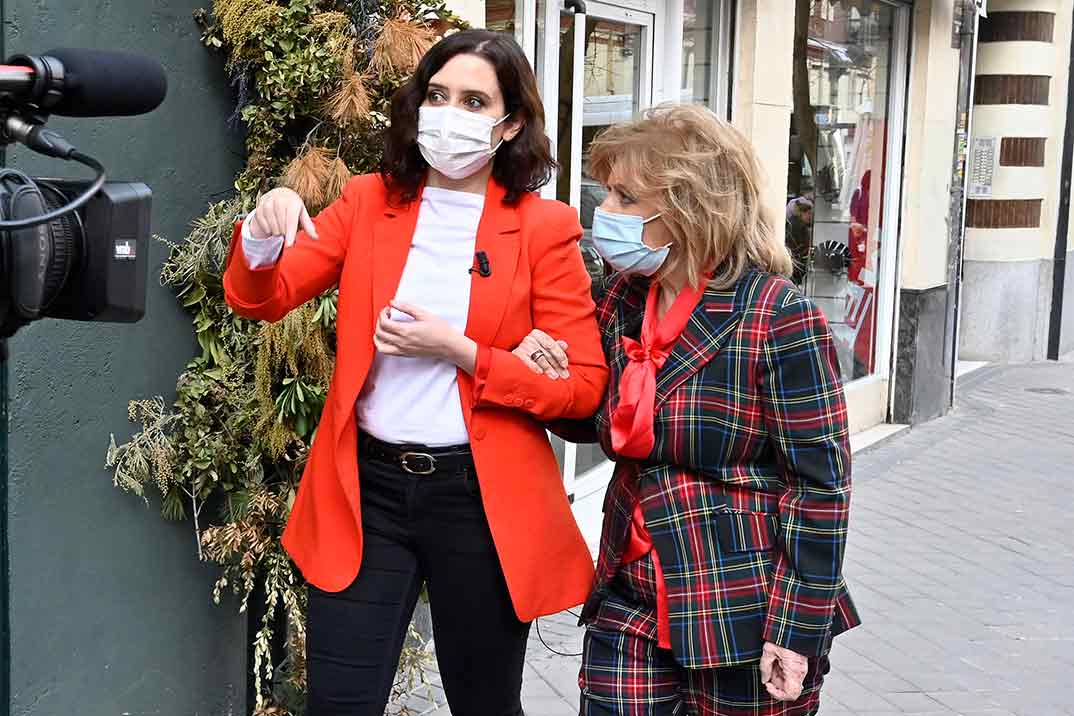 María Teresa Campos e Isabel Díaz Ayuso - Las Campos Móvil © Mediaset