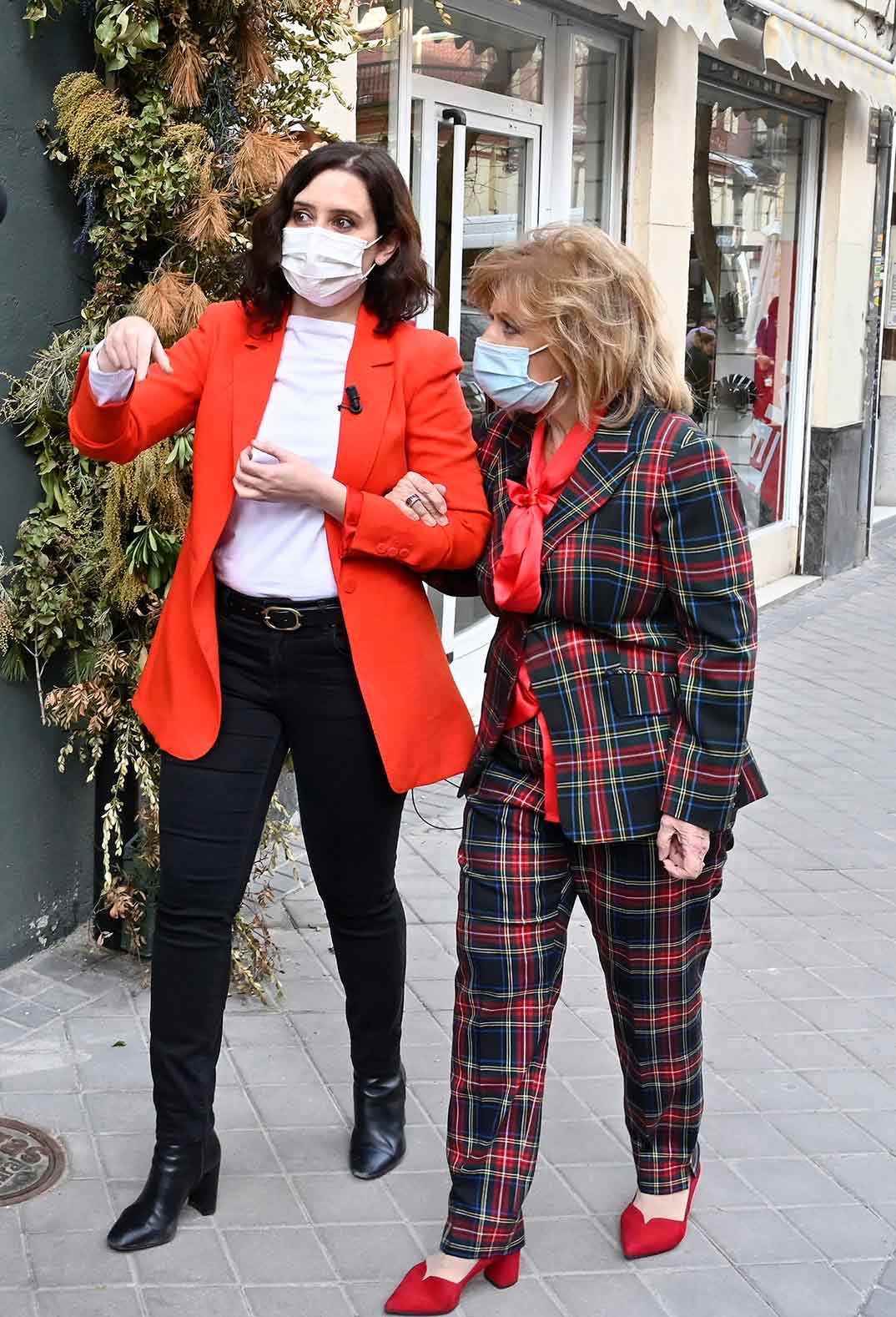 María Teresa Campos e Isabel Díaz Ayuso - Las Campos Móvil © Mediaset