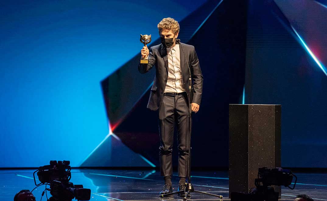 Patrick Criado - Premios Feroz 2021 @PremiosFeroz