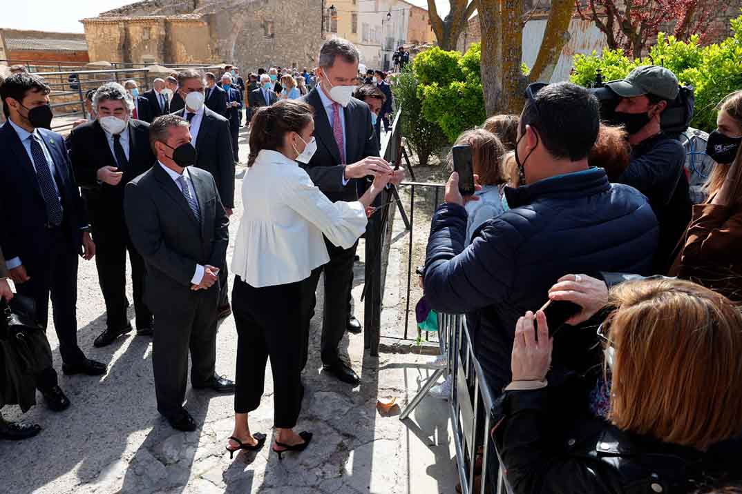 Reyes Felipe y Letizia en Fuendetodos (Zaragoza)© Casa S.M. El Rey