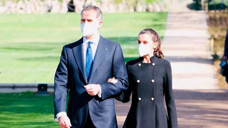 Los reyes presiden el homenaje a las víctimas del terrorismo diecisiete años después del 11-M
