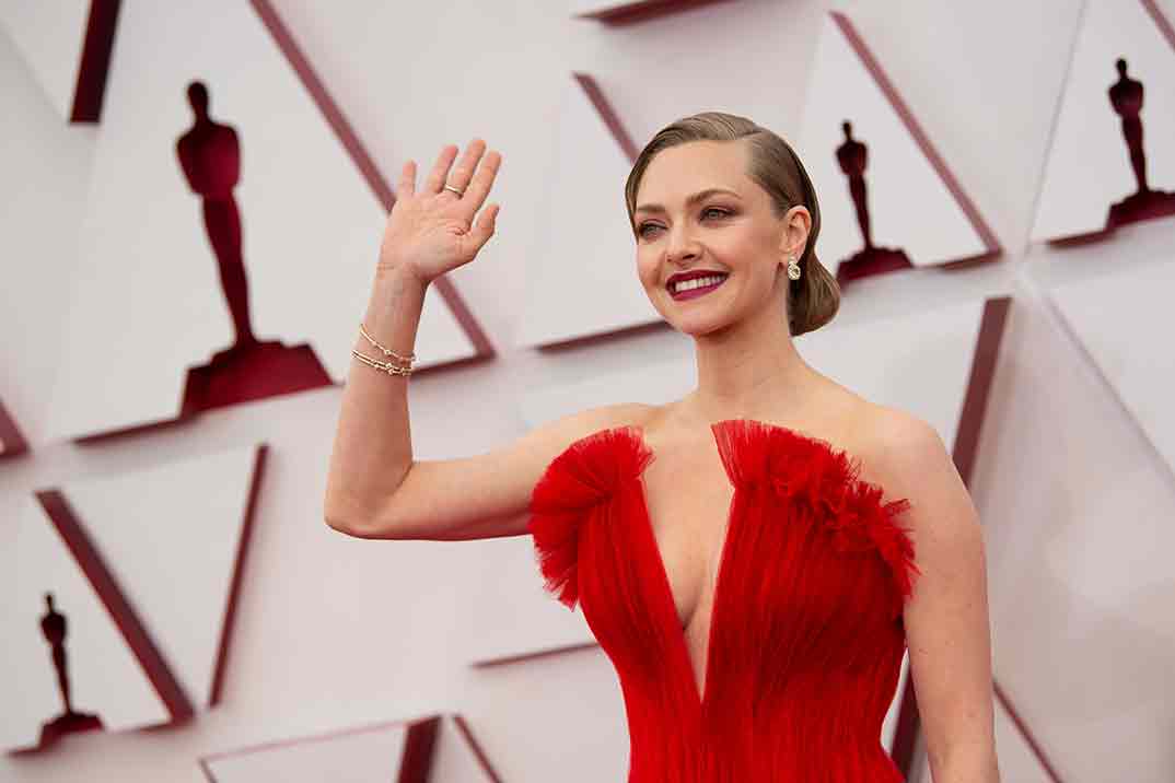 Premios Oscar 2021: Los mejores looks de la alfombra roja