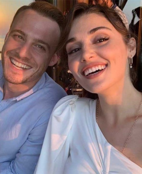 Hande Erçel y Kerem Bürsin confirman su relación en Maldivas