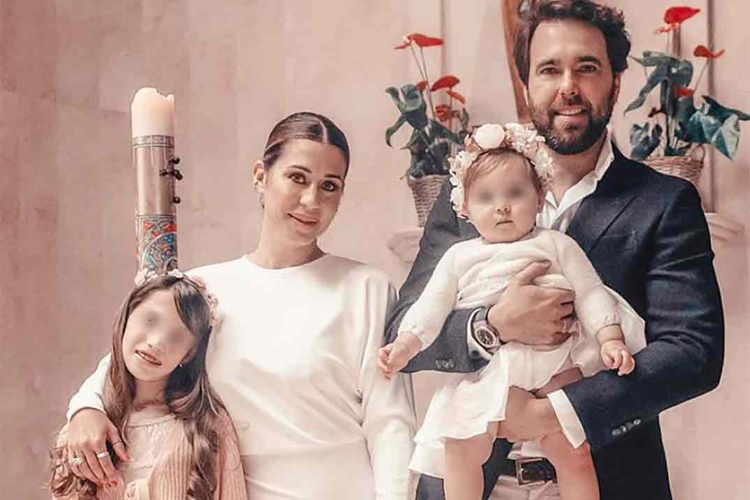 Elena Tablada y Javier Ungría bautizan a su hija Camila
