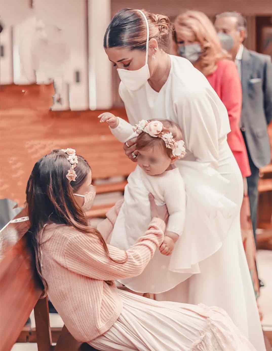 Elena Tablada con sus hijas © Instagram