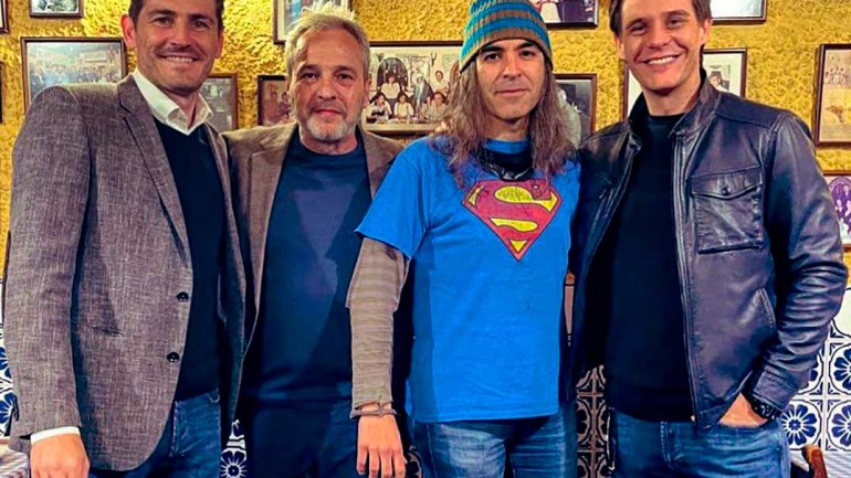 La foto viral de Iker Casillas con su sorprendente «pandilla de amigos»