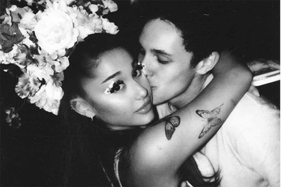 Ariana Grande se casa en secreto con Dalton Gomez