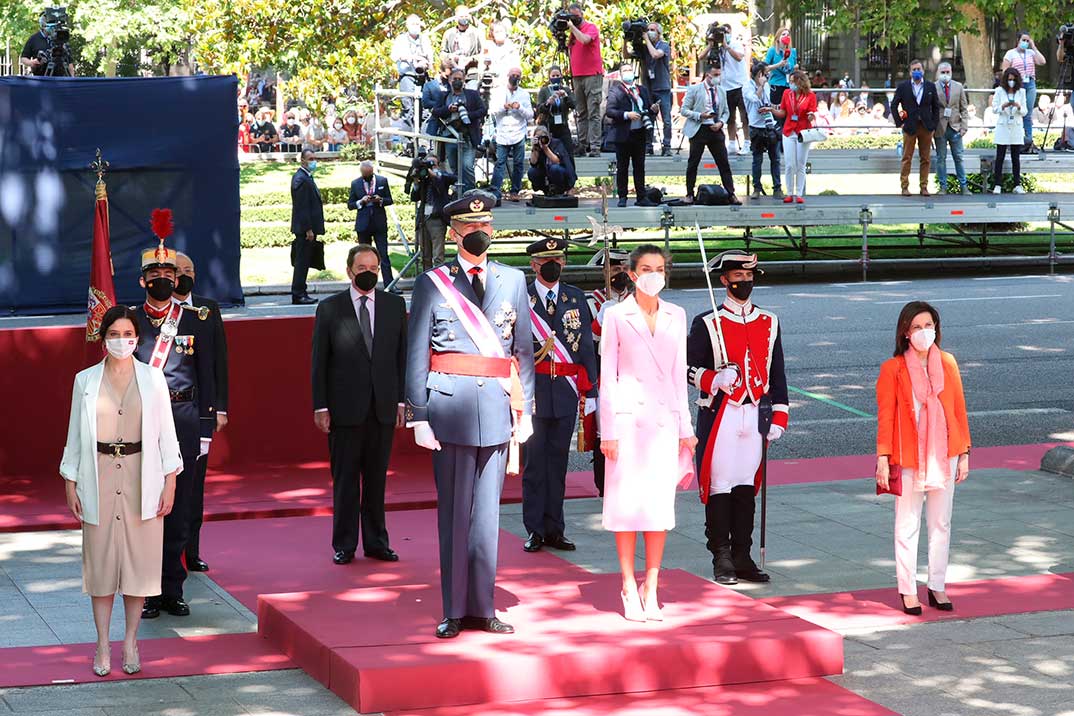 Reyes Felipe y Letizia - Día de las Fuerzas Armadas © Casa S.M. El Rey