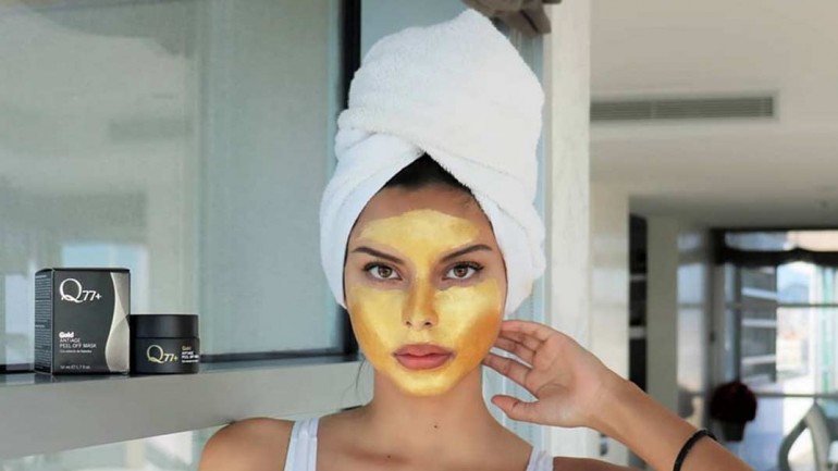 Mascarilla reafirmante Gold Peel Off de Q77+ para que tu piel brille más que nunca