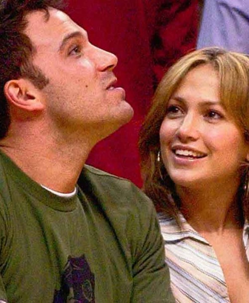 Jennifer Lopez y Ben Affleck… Las imágenes del beso que confirma su relación