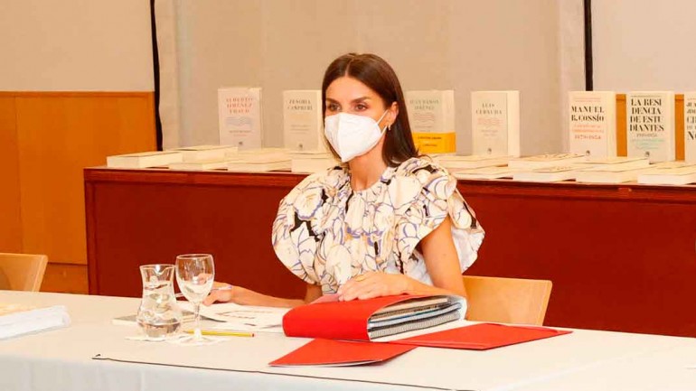 El ideal look 100% verano de la reina Letizia