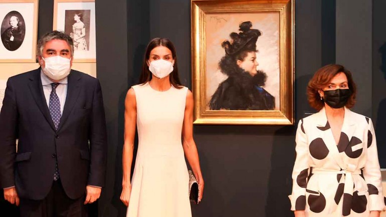 La reina Letizia apuesta por las tachuelas