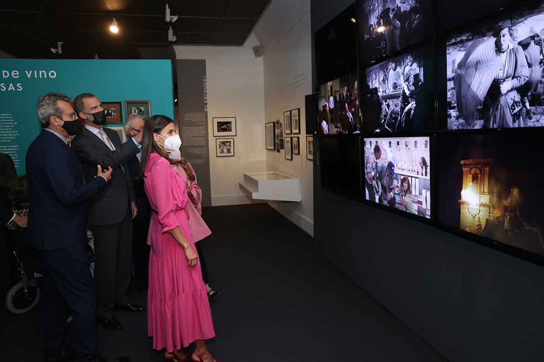 Reyes Felipe y Letizia - Exposición Luis García Berlanga © Casa S.M. El Rey