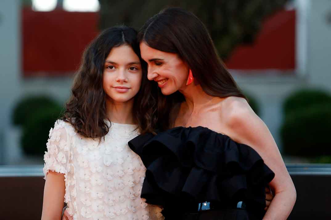 Paz Vega y su hija Ava Salazar, lección de estilo sobre la alfombra roja de Málaga