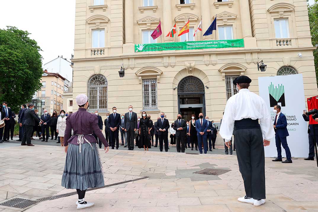 Reyes Felipe y Letizia - Inauguración del Centro Memorial de las Víctimas del Terrorismo © Casa S.M. El Rey