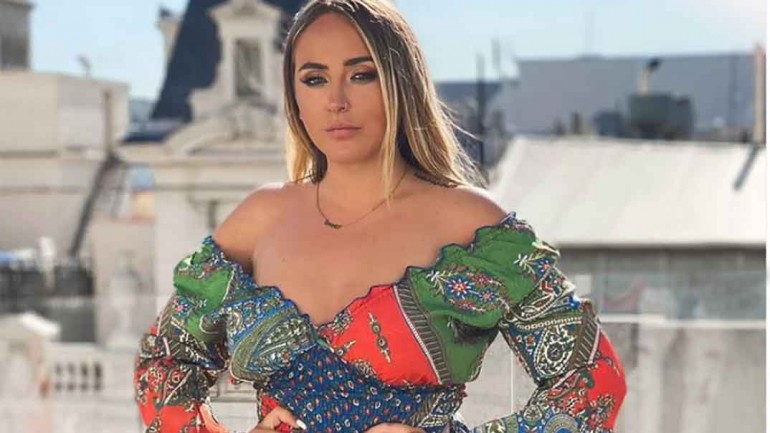 Rocío Flores pone tierra de por medio para huir de la polémica