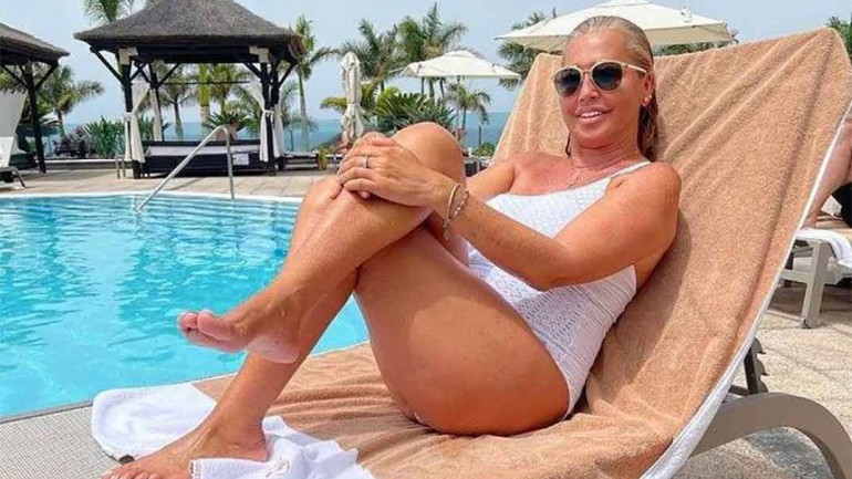 Belén Esteban se desnuda para celebrar el millón de seguidores