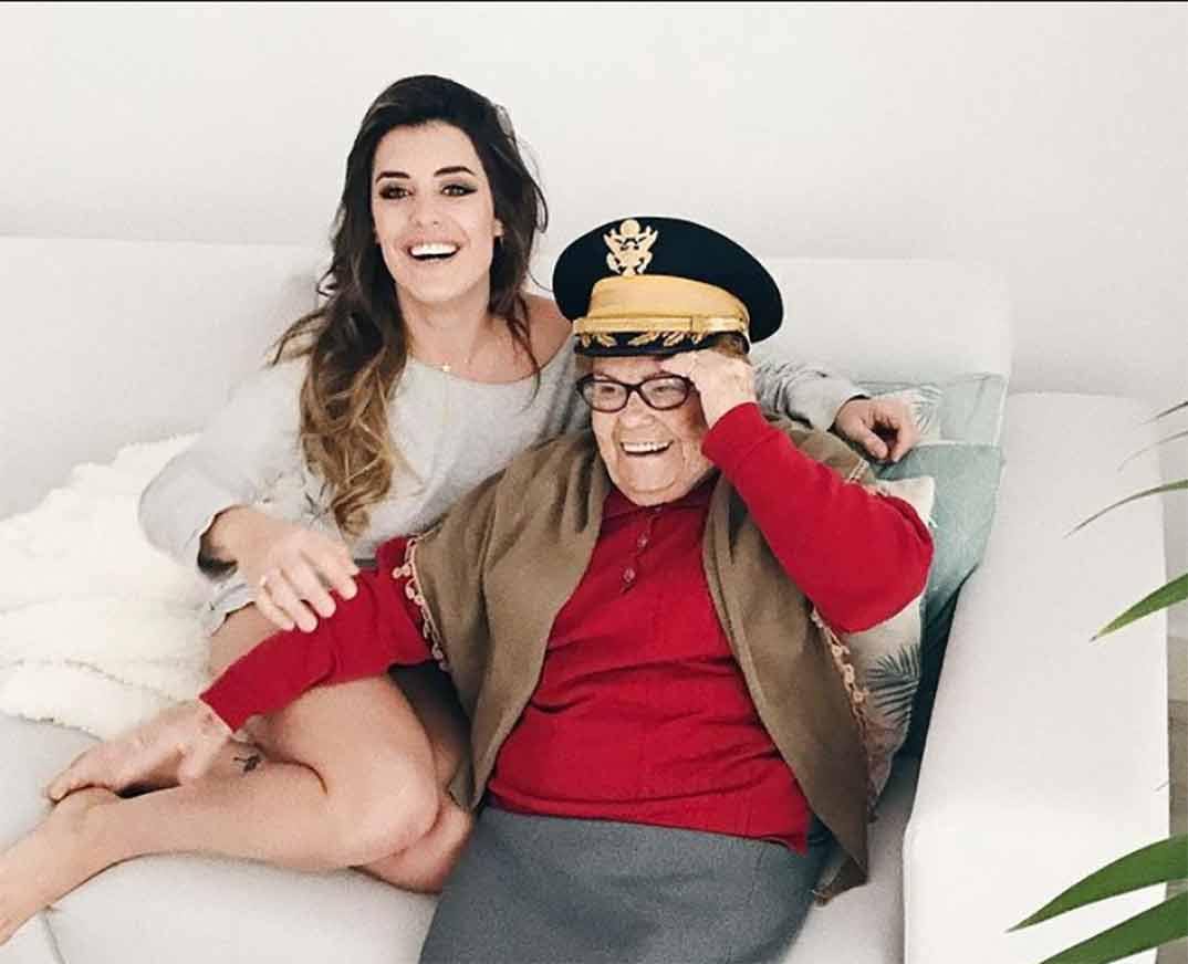 Dulceida con su abuela © Instagram