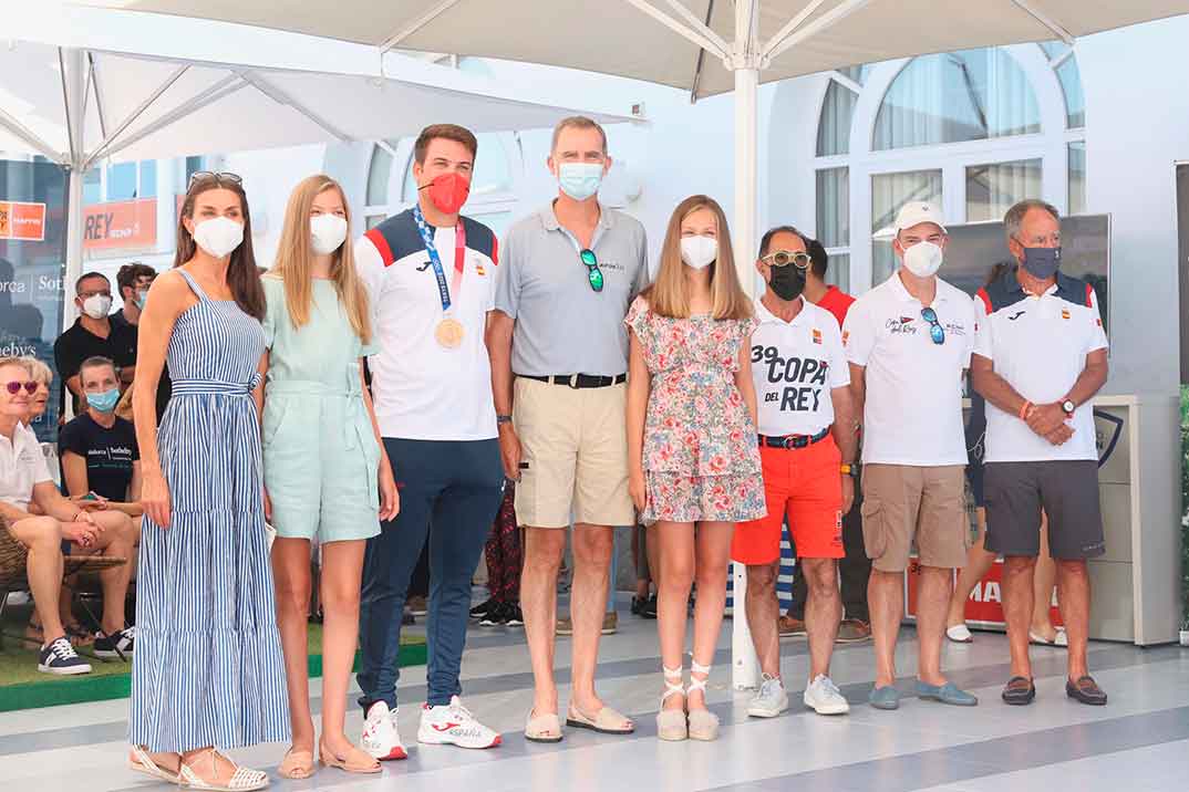 Reyes Felipe y Letizia con sus hijas Leonor y Sofía - Palma de Mallorca © Casa S.M. El Rey