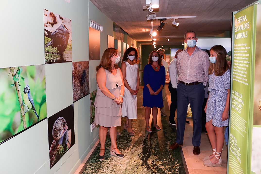 Reyes Felipe y Letizia con sus hijas Leonor y Sofía - Palma de Mallorca © Casa S.M. El Rey