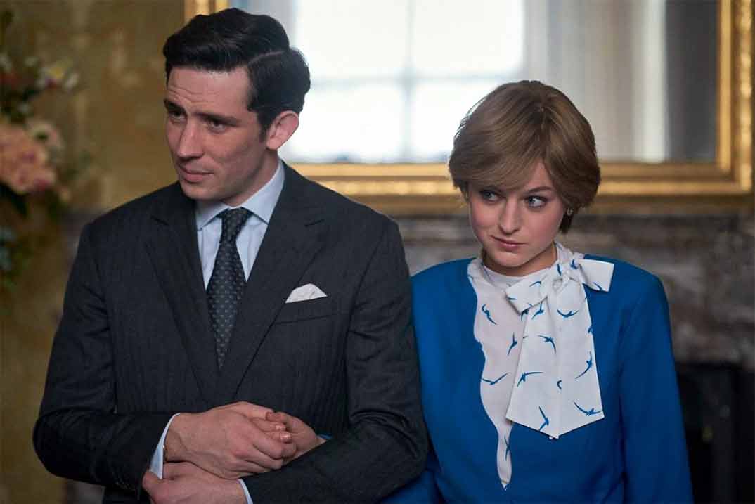 ‘The Crown’ T5: Las primeras imágenes de la nueva lady Diana y el príncipe Carlos