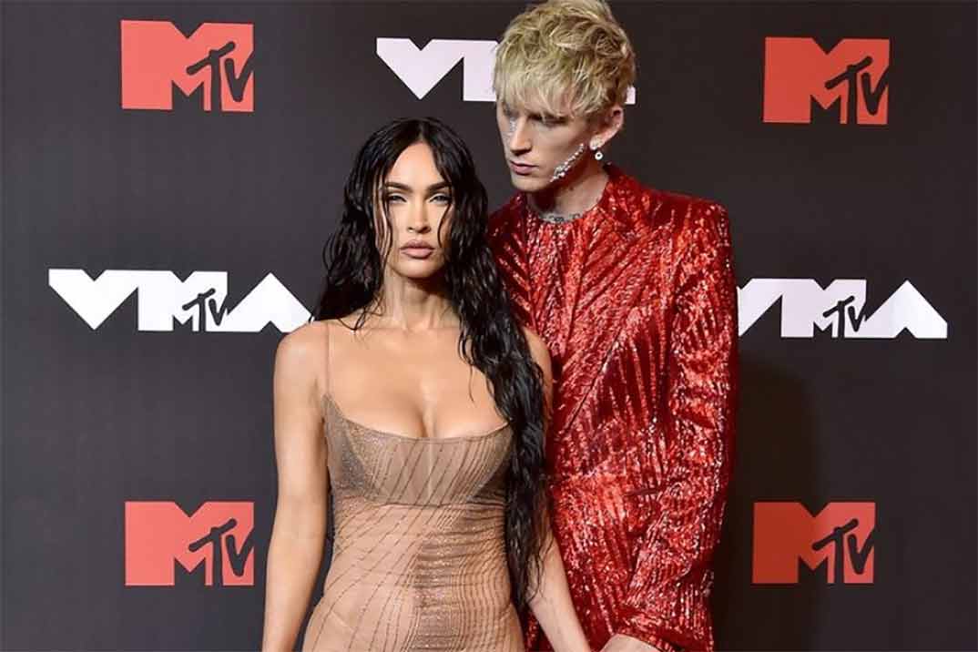 Megan Fox y Machine Gun Kelly - MTV VMAs 2021 © Instagram