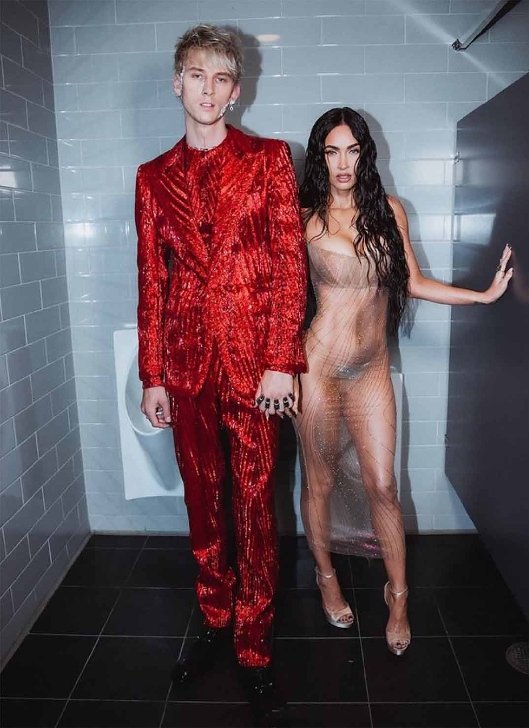 Megan Fox y Machine Gun Kelly - MTV VMAs 2021 © Instagram