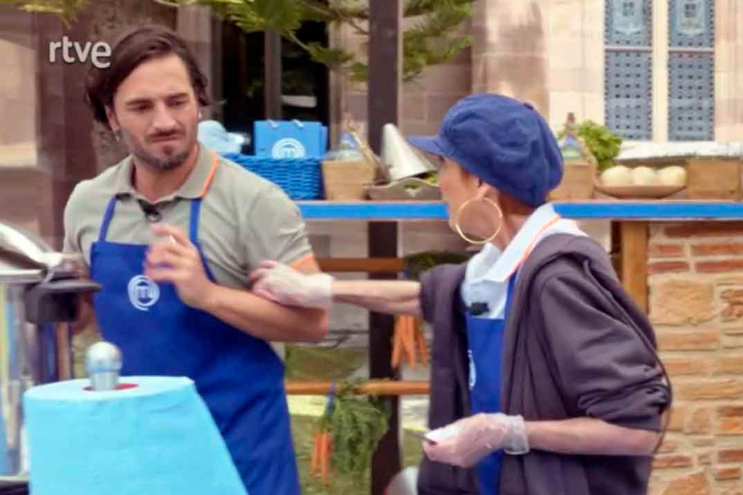 David Bustamante y Verónica Forqué - MasterChef Celebrity © RTVE