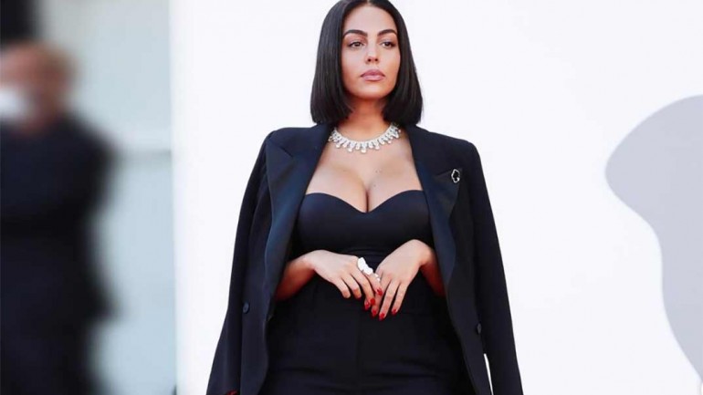 Georgina Rodríguez deslumbra en el Festival de Venecia con su nuevo look