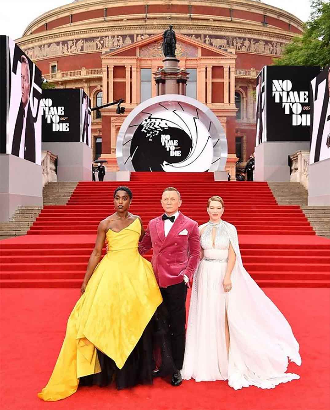 Lashana Lynch, Daniel Craig y Léa Seydoux - James Bond Sin tiempo para morir © Instagram