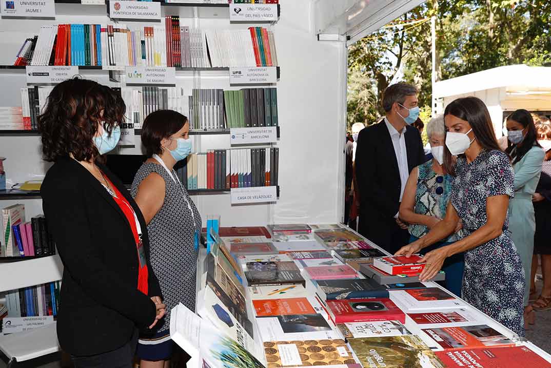 Reina Letizia - Feria del Libro de Madrid © Casa S.M. El Rey