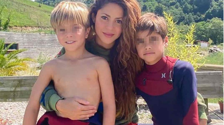 Shakira presume de sus hijos en redes
